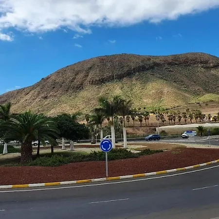 Guest house In - Big Tenerife Sur Private Bathroom Wifi